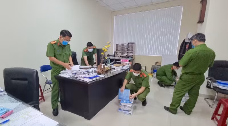 Bắt Tổng Giám đốc Công ty cổ phần Đầu tư phát triển nhà Đà Nẵng -0