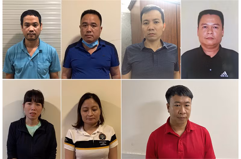 Bảy bị can trong đường dây sản xuất sách giáo khoa giả.