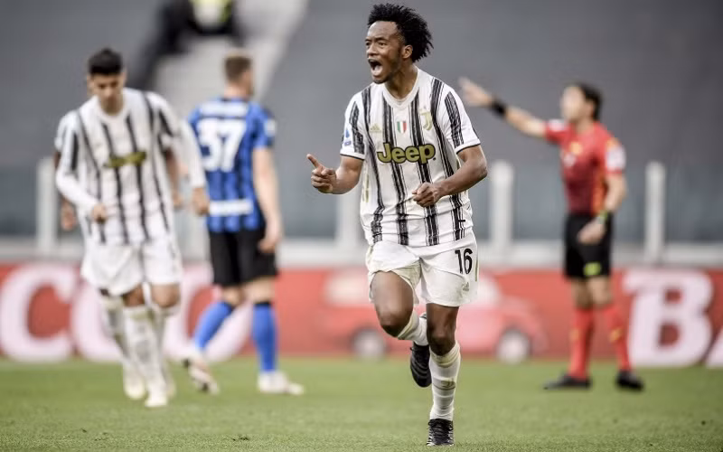 Juan Cuadrado lập cú đúp trong chiến thắng quan trọng của Juventus. (Ảnh: Juventus FC)