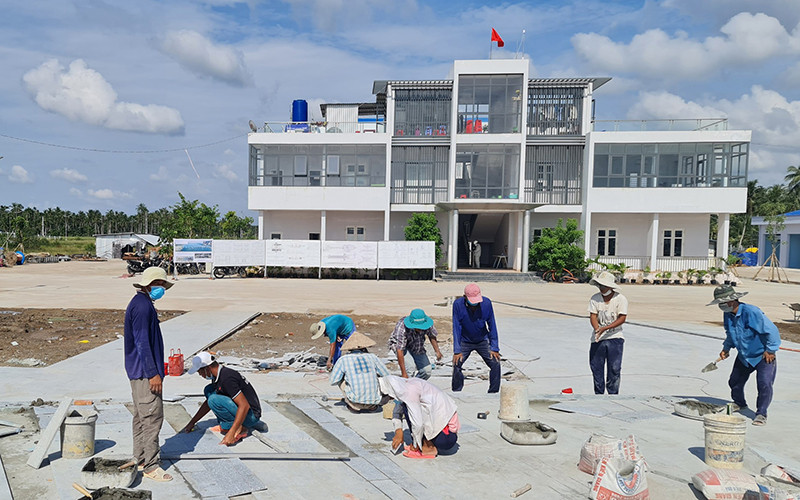Nhiều công trình đang đẩy nhanh tiến độ thi công. Kiên Giang công bố cấp độ dịch đến ấp, khu phố -0