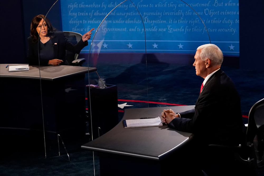 Ngày 7-10, Phó Tổng thống Mike Pence của đảng Cộng hòa và Thượng nghị sĩ Kamala Harris của đảng Dân chủ đã đối đầu trong cuộc tranh luận trực tiếp đầu tiên và cũng là duy nhất giữa hai ứng viên Phó Tổng thống Mỹ trong cuộc bầu cử năm 2020. Hai ứng viên ngồi cách xa nhau gần bốn mét, với hai vách ngăn plexiglass ở giữa. 1 -0