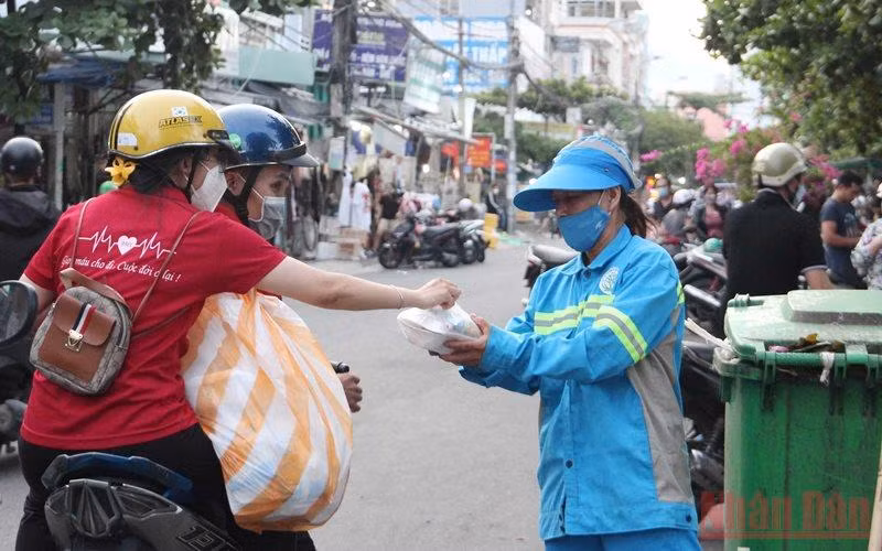 Lan tỏa hoạt động nhân đạo trong cộng đồng -0