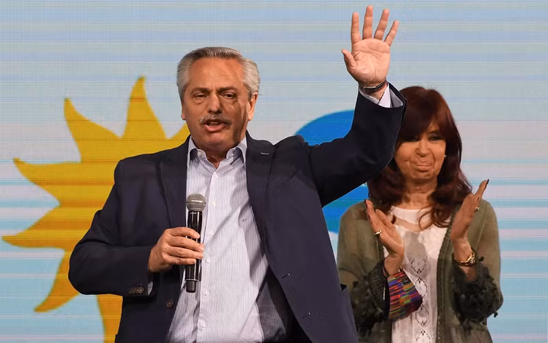 Tổng thống Argentina Alberto Fernandez phát biểu tại Buenos Aires ngày 13/9. (Ảnh: AFP/TTXVN)
