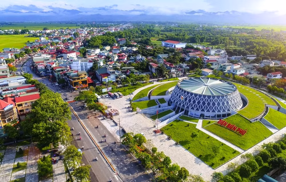 Một góc thành phố Điện Biên Phủ hôm nay. Ảnh: Hữu Thiêm
