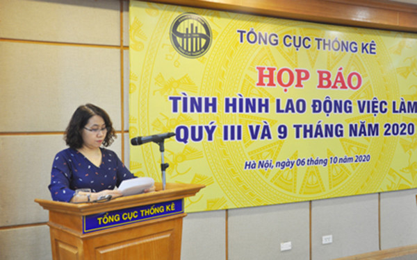 Tổng cục trưởng Tổng cục Thống kê Nguyễn Thị Hương tại buổi họp báo. Do dịch Covid-19, 31,8 triệu người chịu ảnh hưởng tiêu cực về việc làm -0