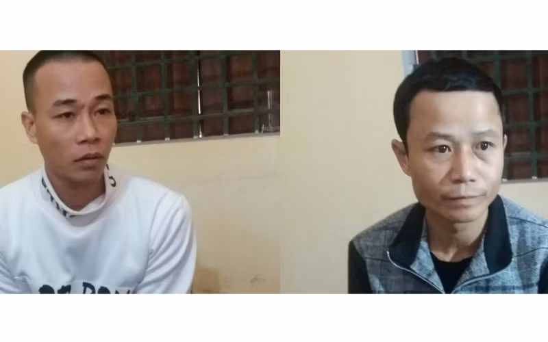 Hai đối tượng Nguyễn Tài Đủ và Lê Đắc Quyền tại cơ quan điều tra.