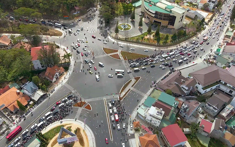 Nút giao thông cửa ngõ vào trung tâm thành phố Đà Lạt được nâng cấp mở rộng. Kết nối, hoàn thiện hệ thống giao thông Tây Nguyên -0