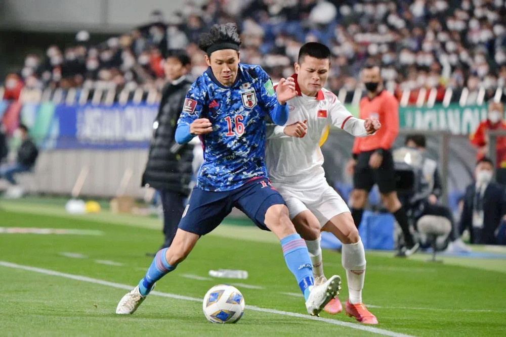 Đội tuyển Việt Nam dẫn trước 1-0 sau hiệp 1. (Ảnh: Getty) (Hiệp 2) Việt Nam 1-1 Nhật Bản: Chủ nhà gỡ hòa -0