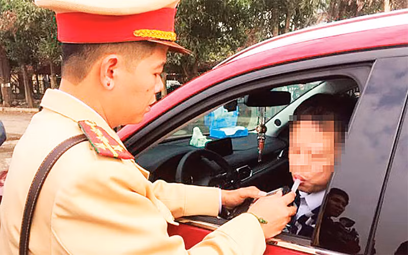 Phạt nặng vi phạm nồng độ cồn là bảo vệ an toàn cho người dân. Ảnh | NGUYỄN NHƯ