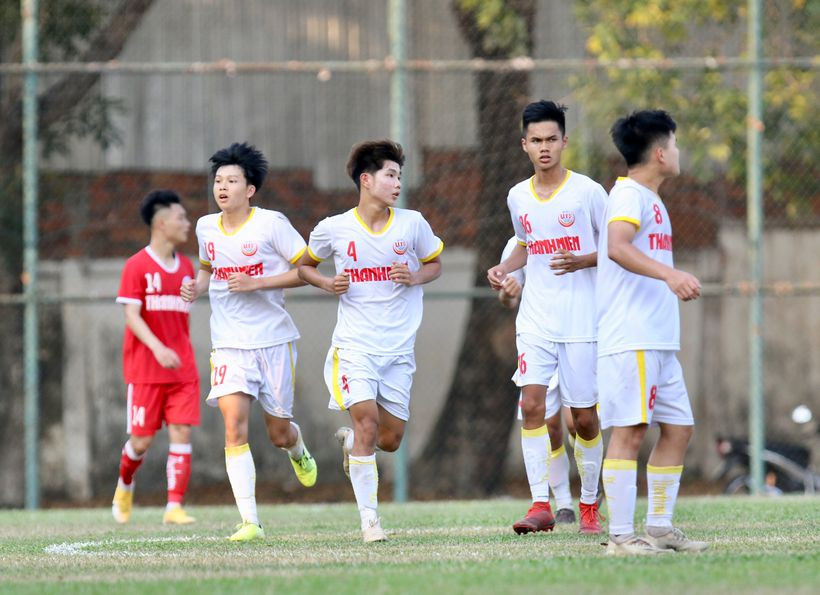 U19 HAGL ghi bàn rút ngắn tỷ số muộn màng. Vòng chung kết U19 Quốc gia 2021: PVF thắng sát sao HAGL 3-2 -0