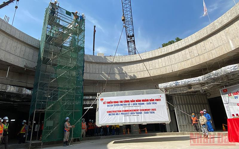 Nghi thức khởi động thi công tại Khu vực nhà ga Bến Thành, tuyến Metro số 1 sáng 10/2. Khởi động công trình tuyến Metro số 1 đầu năm 2022 -0