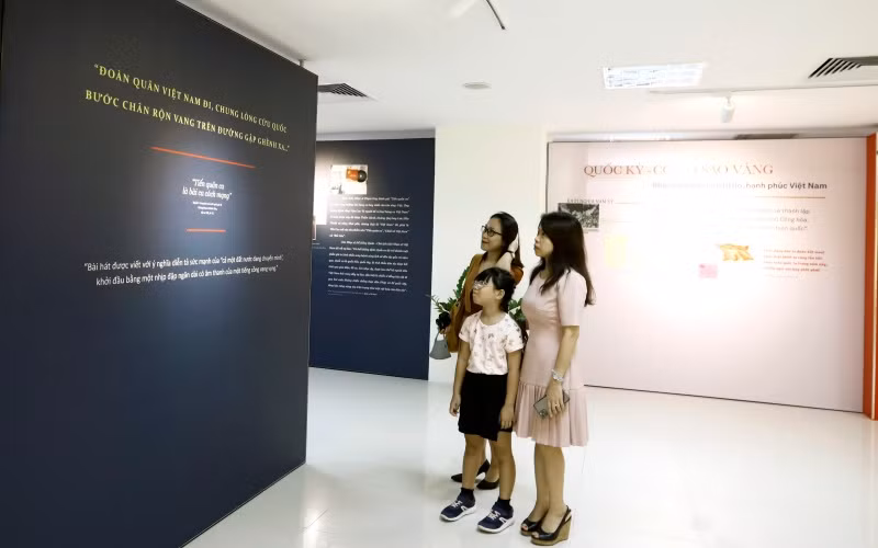 Những biểu tượng của lòng tự hào dân tộc -0