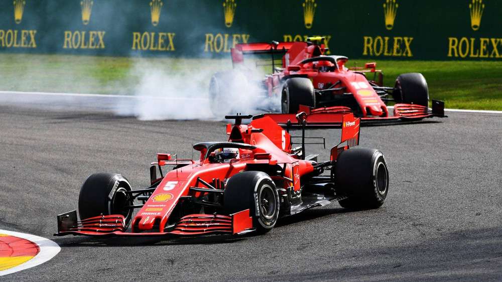 Hai tay đua của đội Ferrari tranh giành vị trí thứ 13. Vẫn là Hamilton -0