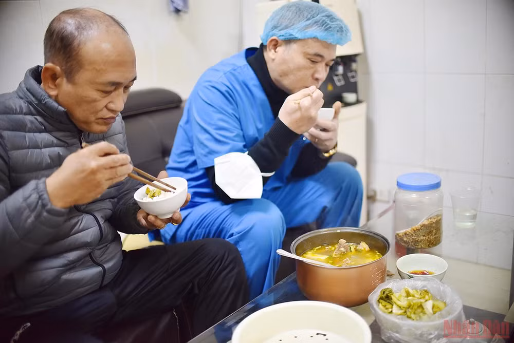 Tổng đài nóng trung chuyển bình an -0