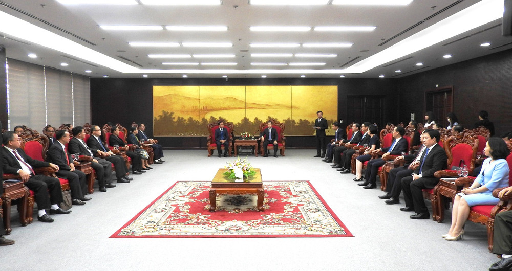Đoàn lãnh đạo cấp cao tỉnh Sekong thăm và làm việc tại Đà Nẵng.