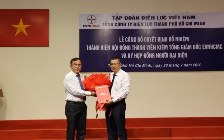 Đồng chí Nguyễn Văn Thanh giữ chức vụ Tổng Giám đốc EVNHCMC -0