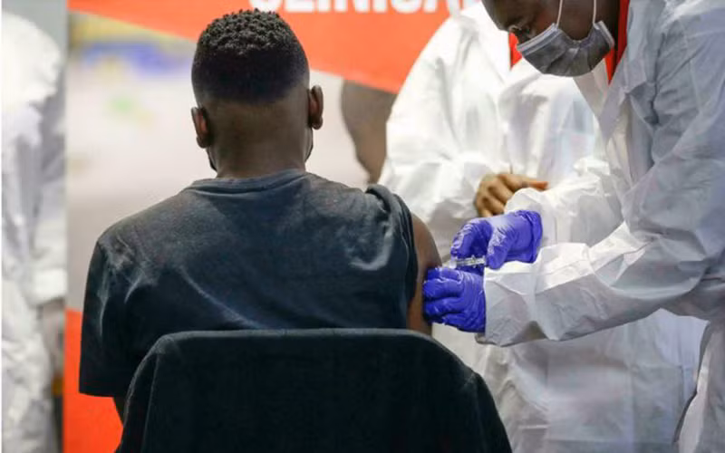 Tiếp cận công bằng với vaccine là một vấn đề then chốt đối với nhiều quốc gia châu Phi để chống lại đại dịch hiện nay. (Ảnh: TTXVN)