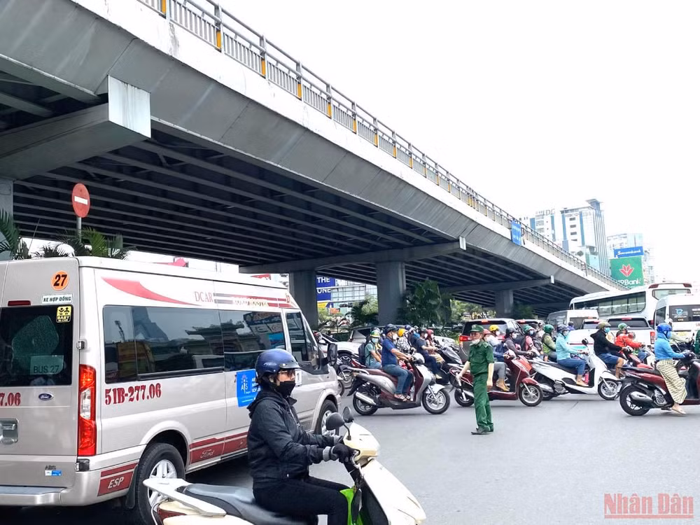Nhu cầu đi lại trong dịp lễ tại Thành phố Hồ Chí Minh tăng vọt -0