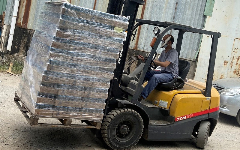 Vận chuyển lô hàng của Pacific Foods xuất khẩu đi Mỹ. (Ảnh Pacific Foods cung cấp)