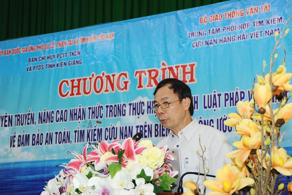 Ông Nguyễn Văn Thạch, Vụ trưởng Vụ An toàn giao thông, Bộ Giao thông vận tải phát biểu. Nâng cao kỹ năng xử lý sự cố trên biển cho ngư dân, giảm rác thải nhựa -0