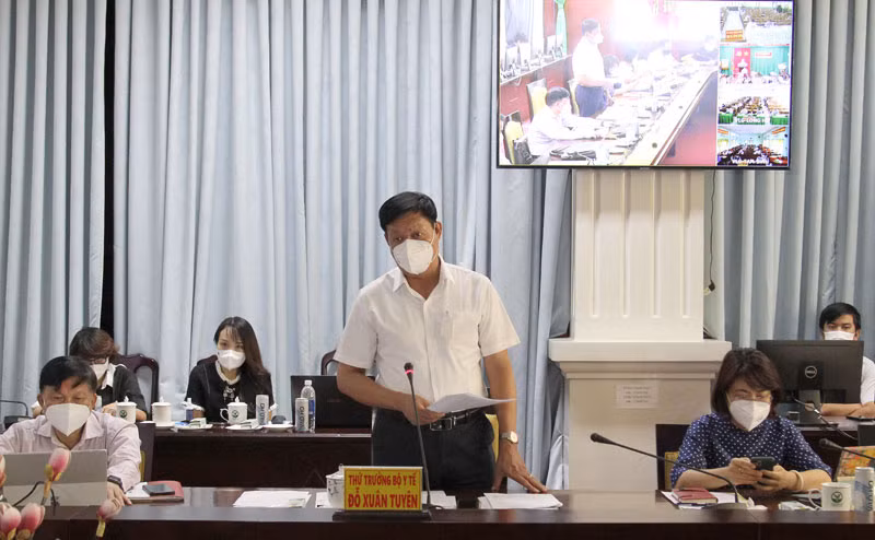 Thứ trưởng Đỗ Xuân Tuyên phát biểu tại buổi làm việc. (Ảnh: BÁ DŨNG)