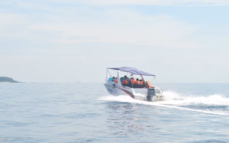 Sau một thời gian tạm ngưng vì dịch Covid-19, đảo Lý Sơn tiếp tục đón khách trở lại. 