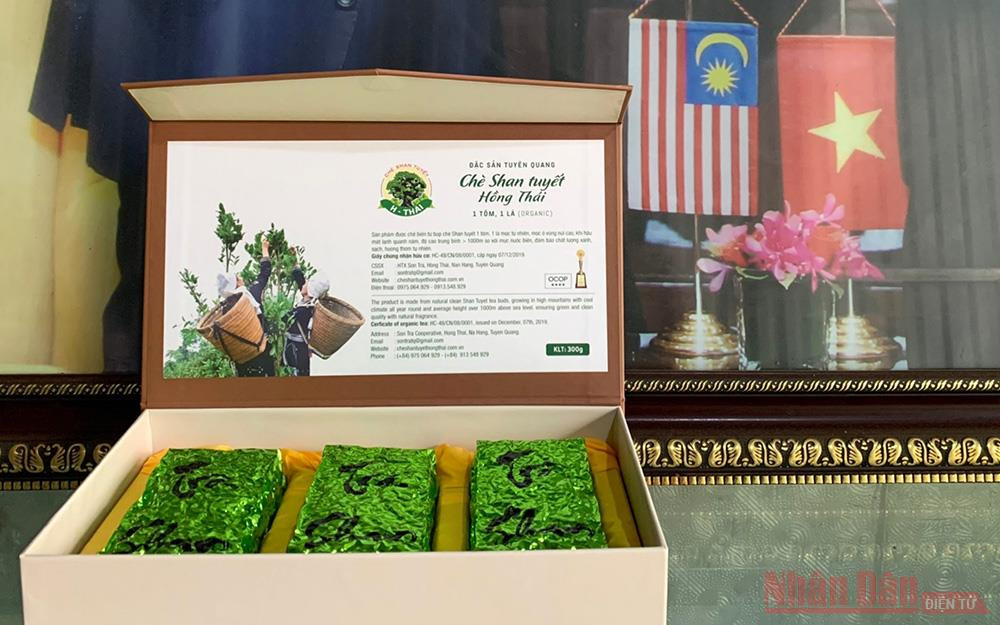 Túi/hộp chè Shan Tuyết khi đến tay người tiêu dùng. Đặng Ngọc Phố - Người đánh thức những búp chè Shan Tuyết “ngủ quên” -0