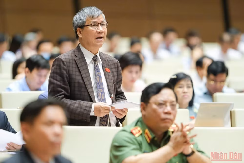 Thiếu thuốc cục bộ: Gỡ nút thắt cho các cơ sở y tế -0