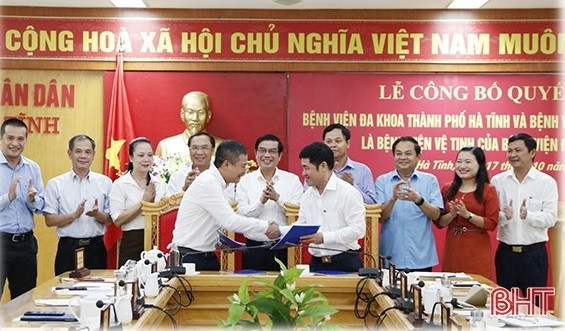 Ký kết dự án bệnh viện vệ tinh giữa bệnh viện Đại học Y Hà Nội và bệnh viện đa khoa thành phố Hà Tĩnh. Hiệu quả nhân văn từ mô hình Bệnh viện vệ tinh -0