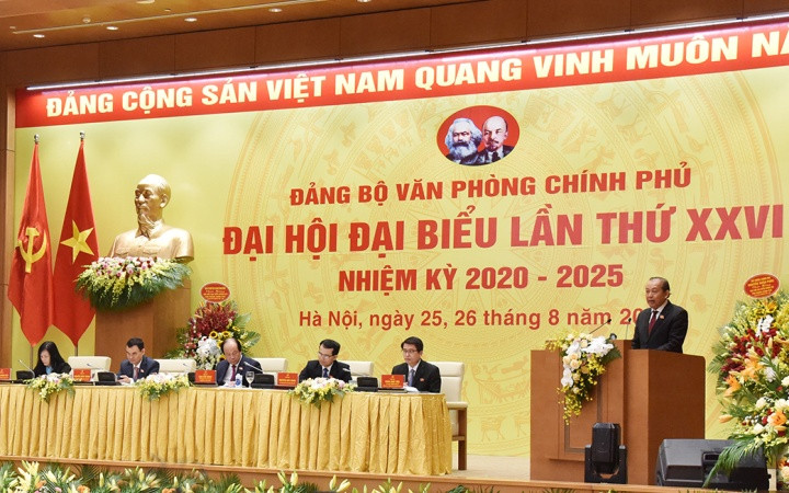 Phó Thủ tướng Thường trực Chính phủ Trương Hòa Bình phát biểu ý kiến tại Đại hội.