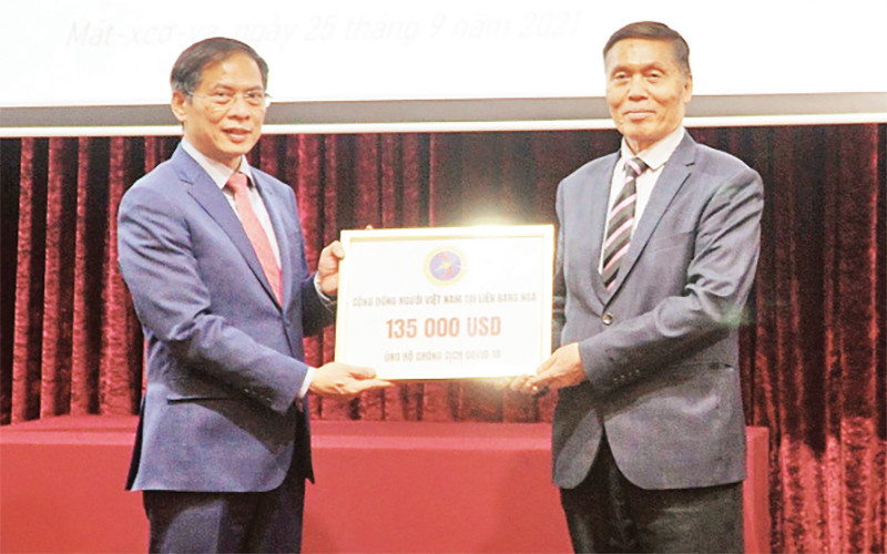 Lễ tiếp nhận quyên góp của Dự án Đồng lòng Việt Nam. Lan tỏa tinh thần sẻ chia của người Việt -0