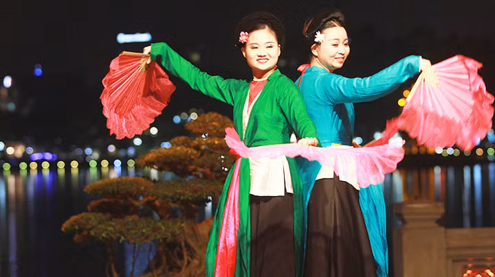 Chuỗi hoạt động kỷ niệm ngày 30/4, 1/5 tại Thủ đô