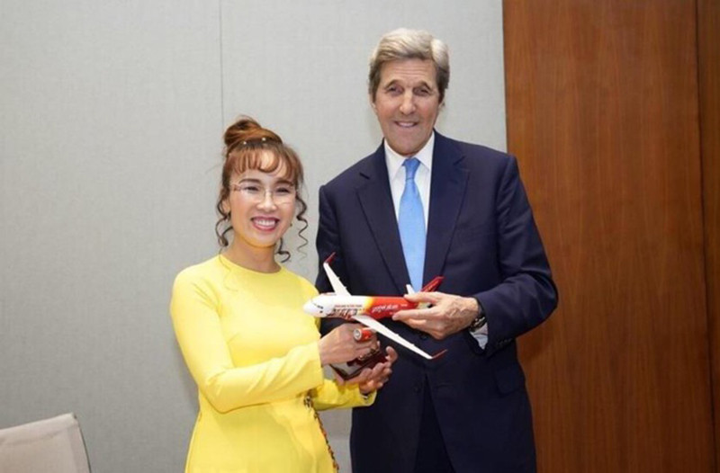 Cựu Ngoại trưởng Mỹ John Kerry gặp thân mật. Đại sứ Hoa Kỳ thăm và làm việc với HDbank, Vietjet -0