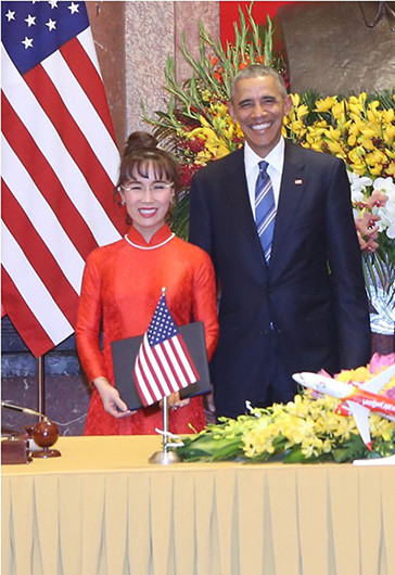 Bà Nguyễn Thị Phương Thảo và Cựu Tổng thống Hoa Kỳ Barack Obama. Đại sứ Hoa Kỳ thăm và làm việc với HDbank, Vietjet -0