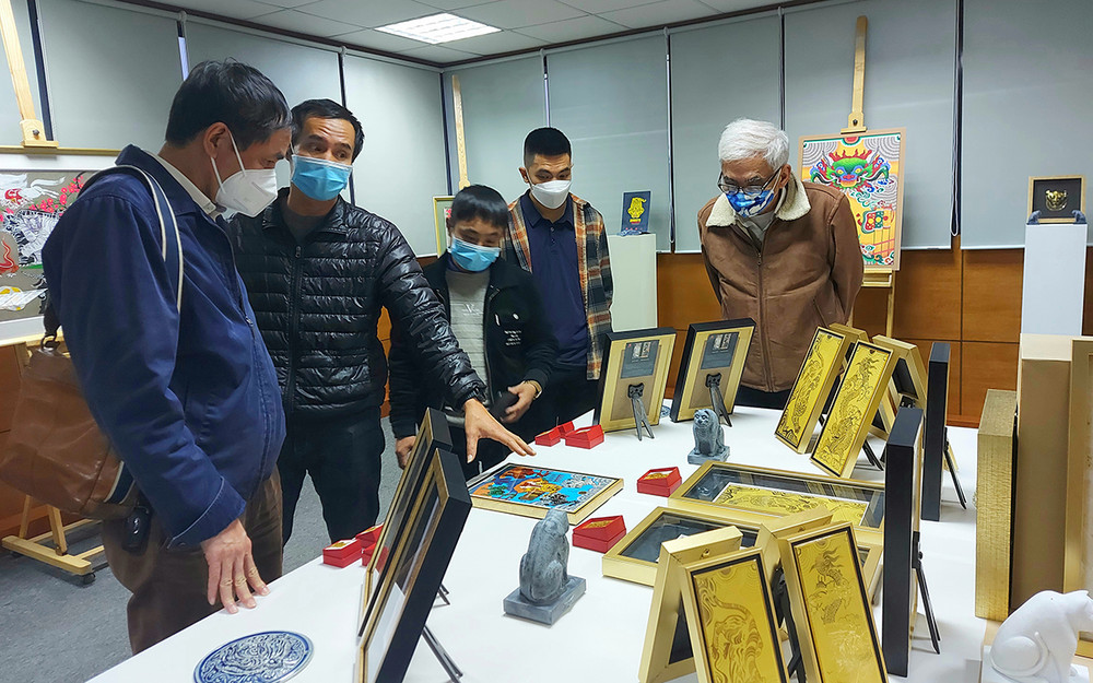 Không gian triển lãm “Khí phách uy mãnh”. Triển lãm “Khí phách uy mãnh” đón Xuân Nhâm Dần 2022 -0