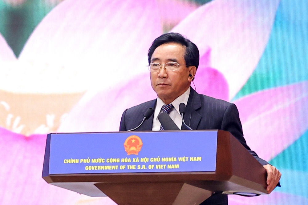 Thủ tướng Lào Phankham Viphavanh phát biểu tại buổi gặp gỡ doanh nghiệp hai nước. Thủ tướng Phạm Minh Chính và Thủ tướng Lào Phankham Viphavanh gặp gỡ doanh nghiệp hai nước -2