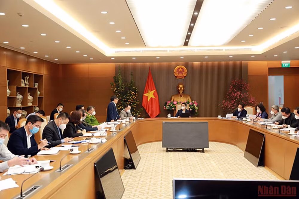 Chuẩn bị kỹ để học sinh trở lại trường, mở cửa du lịch an toàn -0