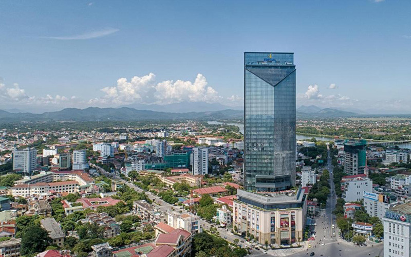 Một góc thành phố Huế. 10 Điểm đến hiếu khách nhất Việt Nam 2022 -0