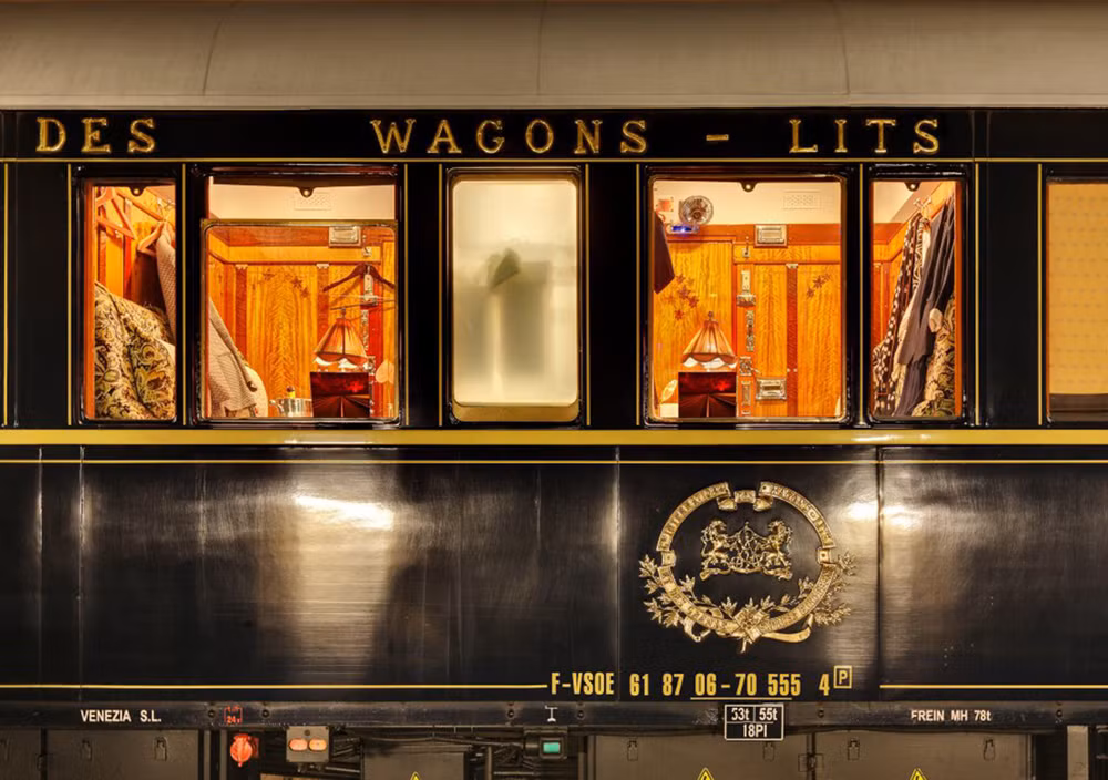 Ngắm cảnh sắc ấn tượng trên những chuyến tàu hỏa nổi tiếng nhất thế giới -0