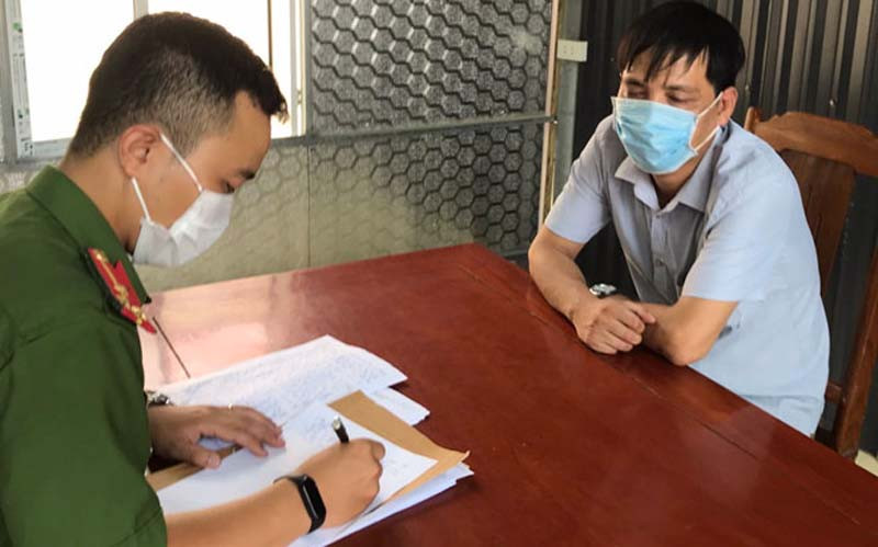 Công an lấy lời khai của Trịnh Ngọc Tuyên Công an tỉnh Thanh Hóa cảnh báo về đối tượng giả danh nhà báo để lừa đảo, chiếm đoạt tài sản -0