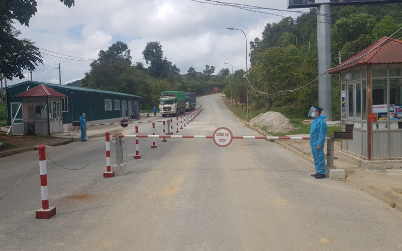 Bộ đội biên phòng Đồn Cửa khẩu Quốc tế Tây Trang ngày đêm trực gác trên khu vực biên giới. Điện Biên siết chặt kiểm soát đường biên, mốc giới để phòng, chống dịch -0