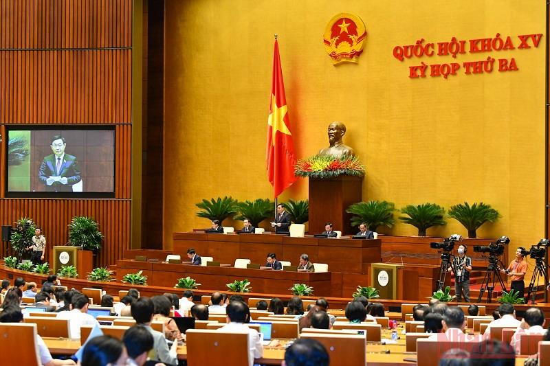 Chủ tịch Quốc hội Vương Đình Huệ phát biểu bế mạc phiên chất vấn và trả lời chất vấn. (Ảnh: LINH NGUYÊN) Các Bộ trưởng, trưởng ngành trả lời thẳng thắn, không né tránh vấn đề khó, phức tạp -0