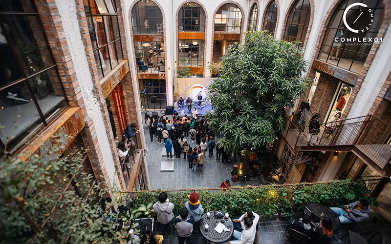 Complex 01 ở phố Tây Sơn (Hà Nội) là không gian sáng tạo hình thành trên nền nhà máy cũ.