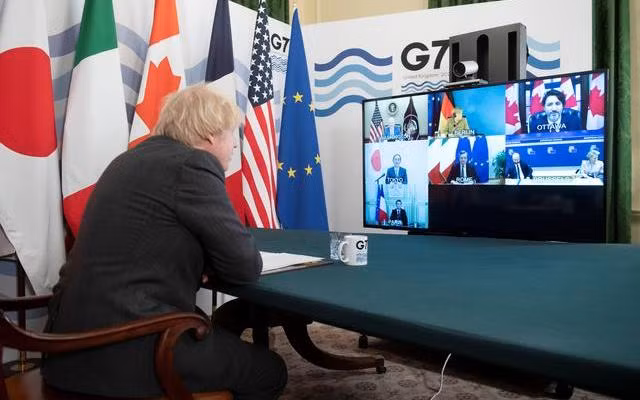 Thủ tướng Anh Boris Johnson chủ trì Hội nghị thượng đỉnh trực tuyến của G7, tại phòng Nội các, phố Downing, London, Anh, ngày 19-2.