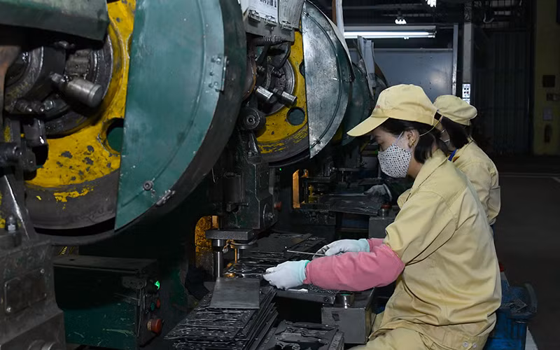 Sản xuất tại Công ty cổ phần Kim khí Thăng Long (Hà Nội). (Ảnh: Duy Linh)