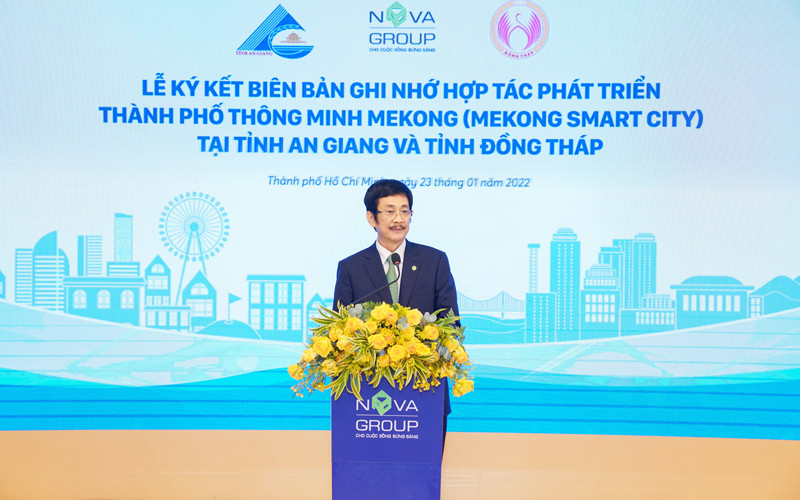 Ông Bùi Thành Nhơn, Chủ tịch Hội đồng quản trị NovaGroup tích cực kêu gọi các tổ chức, các doanh nghiệp cùng hợp lực phát triển, cùng vươn ra thế giới.