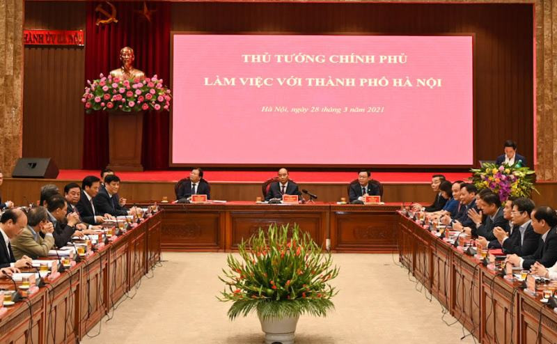 Quang cảnh buổi làm việc. Thủ tướng Nguyễn Xuân Phúc làm việc với lãnh đạo chủ chốt TP Hà Nội -0