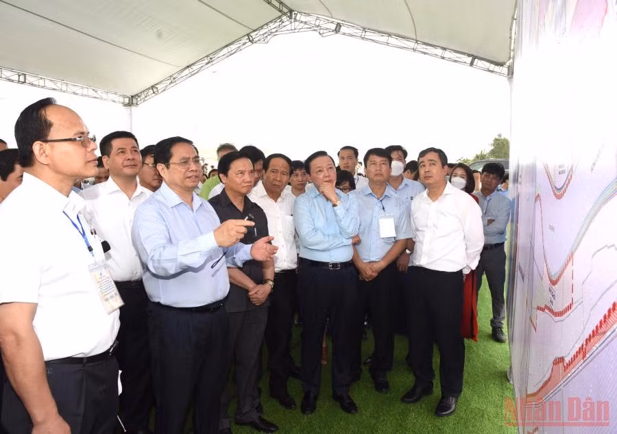 Thủ tướng Phạm Minh Chính thăm và làm việc tại Thái Bình -0