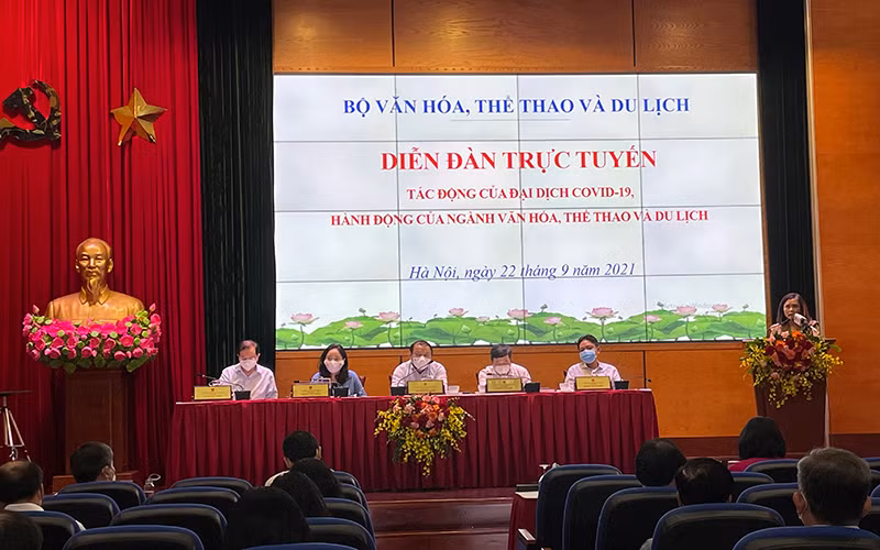Diễn đàn Tác động của đại dịch Covid-19 - Hành động của ngành Văn hóa thể thao du lịch.
