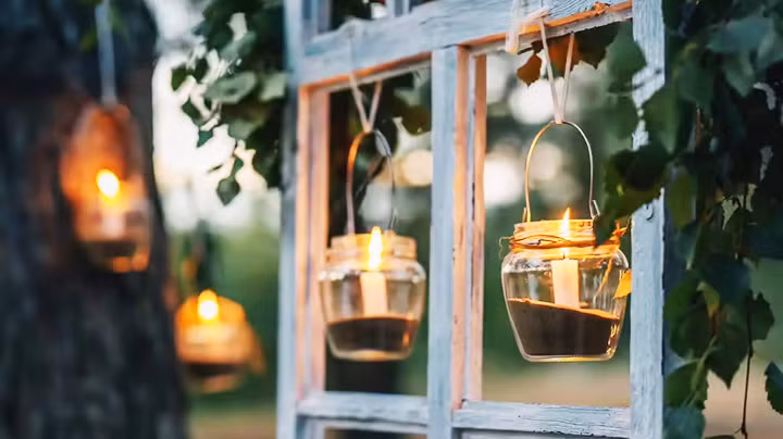 An toàn với đèn trang trí